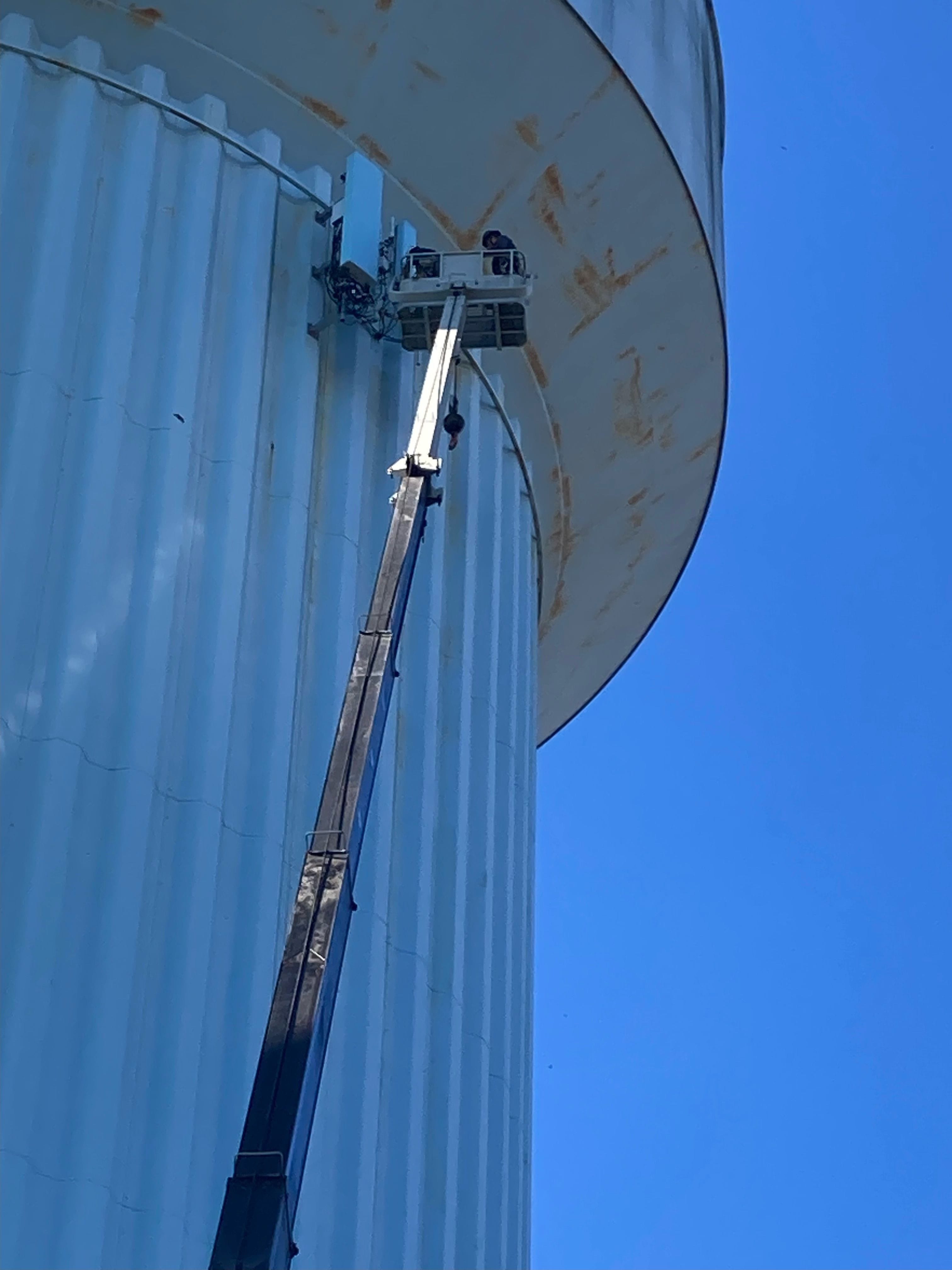 Crane Rental in NY NJ and PA with two-person hanging basket available 24/7 for construction, HVAC, installations, and removals of heavy equipment